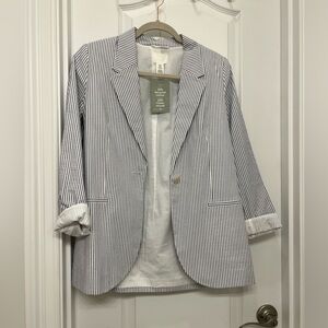 BRAND NEW!! Women’s XS linen stripped hm blazer